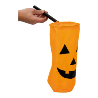 Gresskar Trick Or Treat Pose